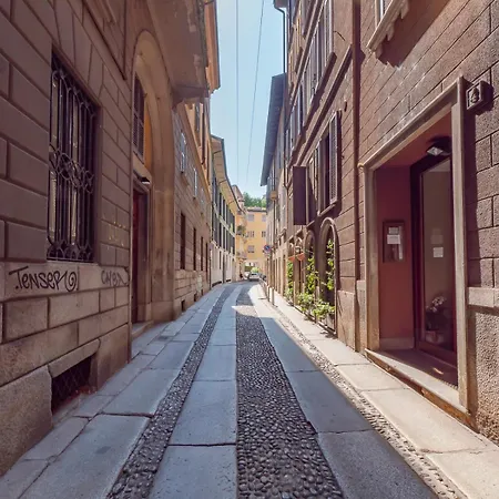 Disciplini Duplex * Milan